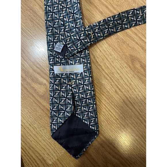 Aquascutum Of London Green Gold Geometric Pattern 100% Silk Tie - Picture 3 of 5